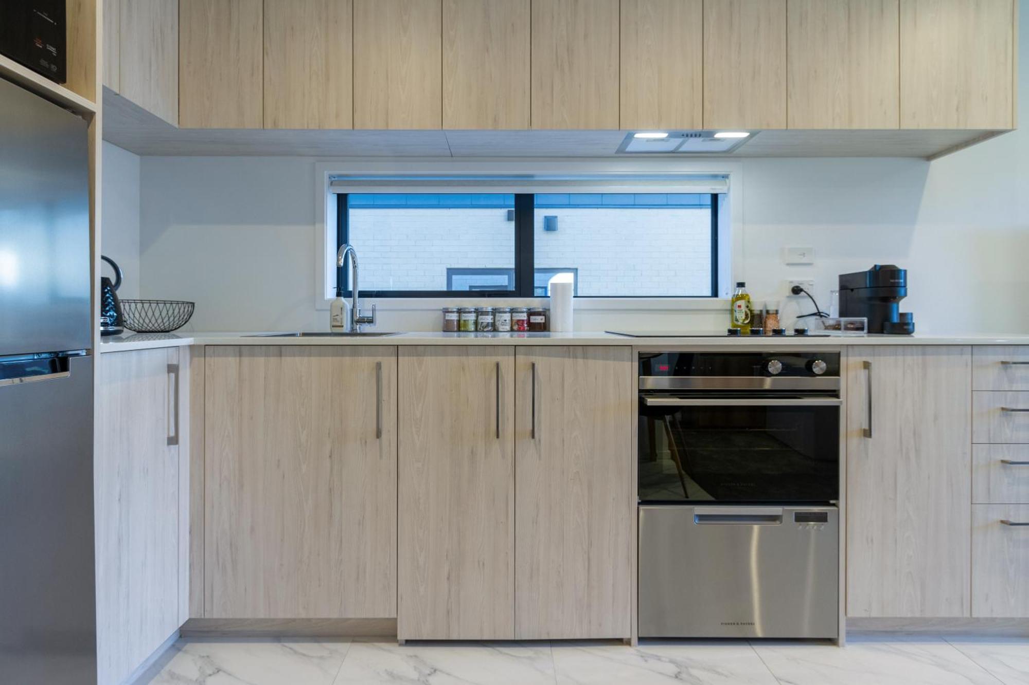 Single Level Studio Escape On Wilmer St - Central Christchurch Exterior foto